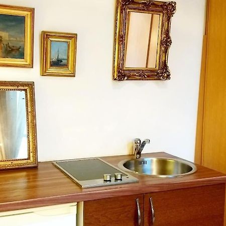 Small Luxurious Room In The Heart Of Saint Germain Paris Extérieur photo
