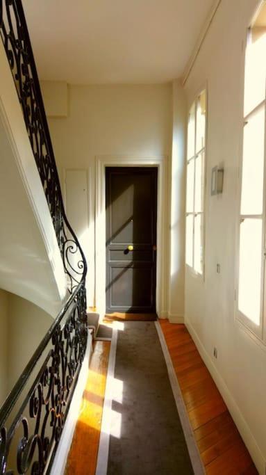 Small Luxurious Room In The Heart Of Saint Germain Paris Extérieur photo