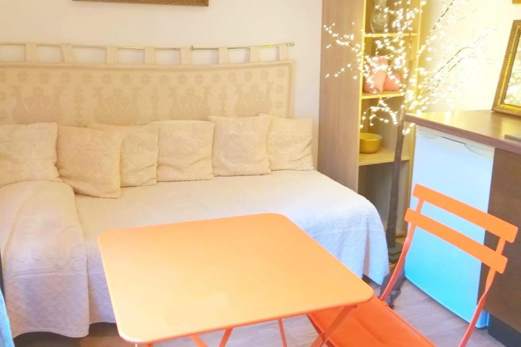 Small Luxurious Room In The Heart Of Saint Germain Paris Extérieur photo