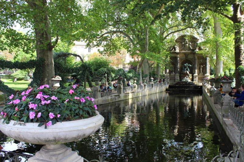 Small Luxurious Room In The Heart Of Saint Germain Paris Extérieur photo